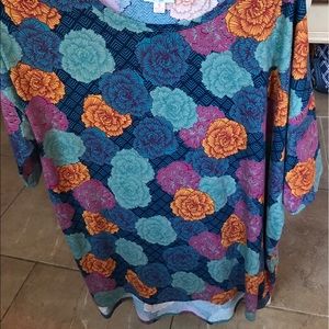 Lularoe floral Irma size small