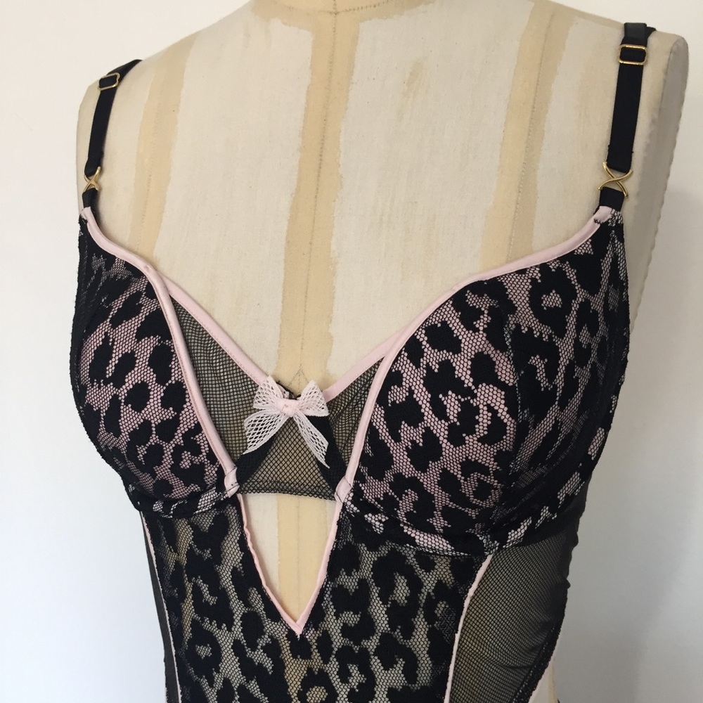 VS Leopard Lace Cut Out Garter Slip! - Picture 2 of 6