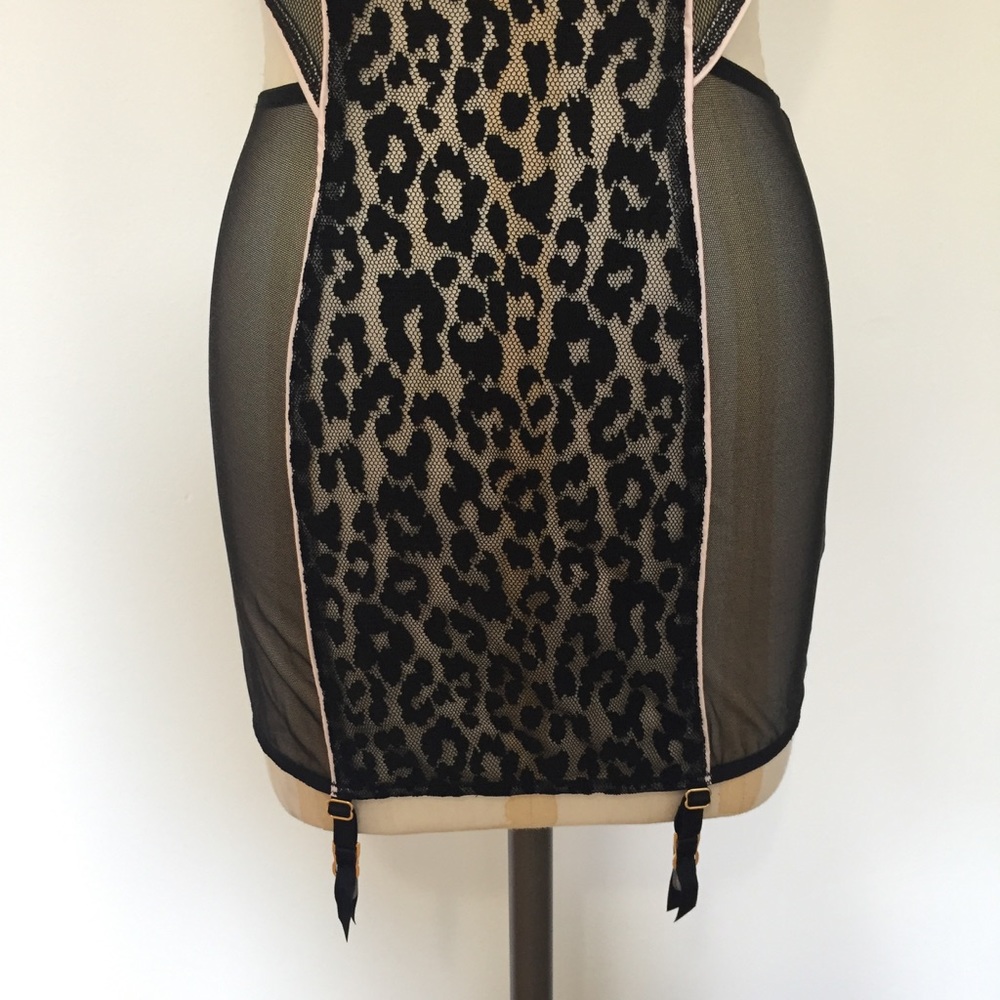 VS Leopard Lace Cut Out Garter Slip! - Picture 3 of 6