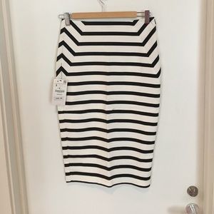 NWT Zara White/Black Stripe Pencil Skirt