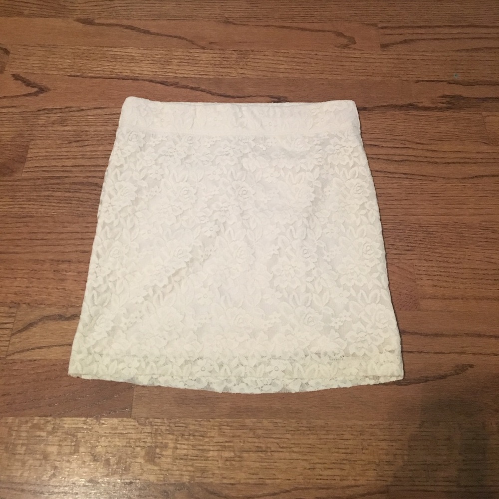 White Lace Pencil Skirt