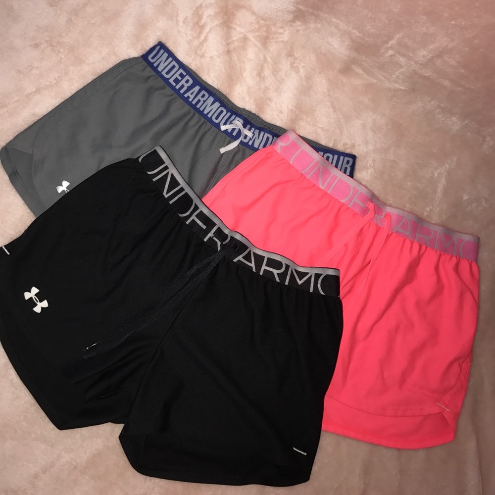 size small under armour shorts