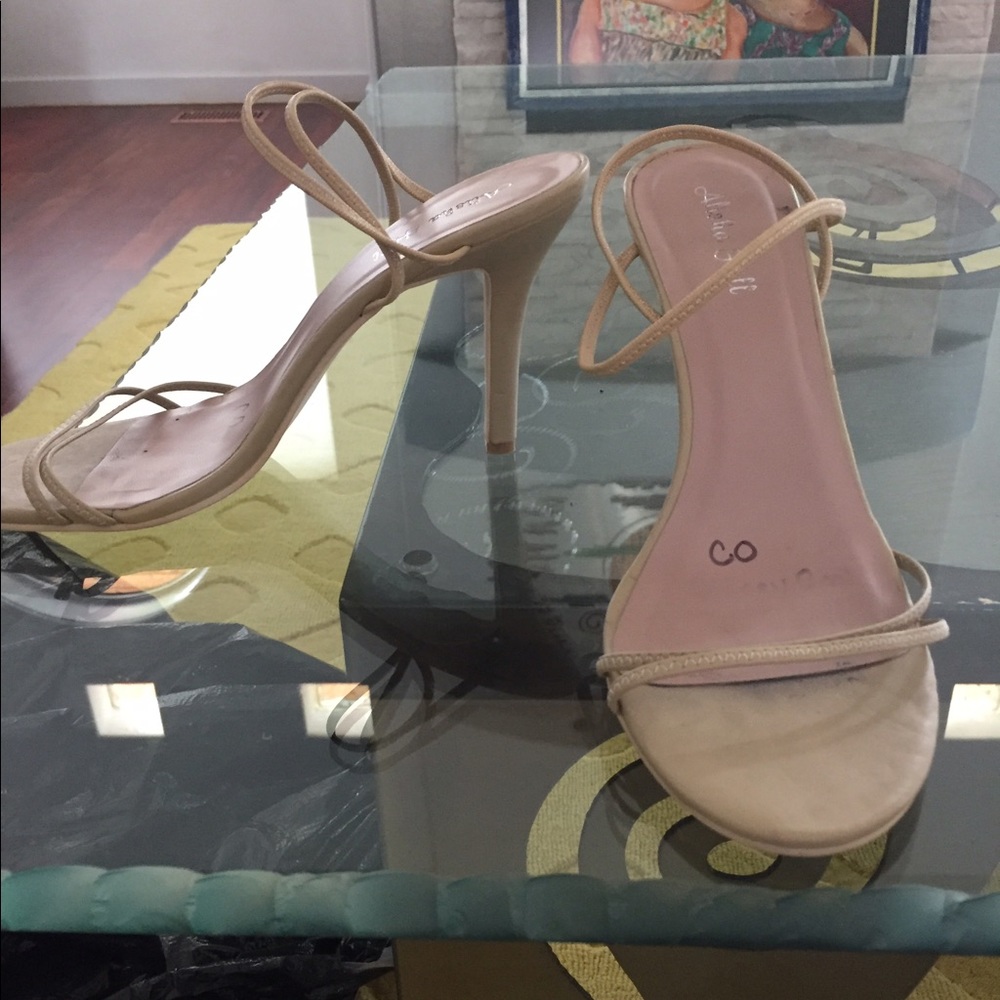 Tan heels