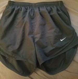 Small Nike short