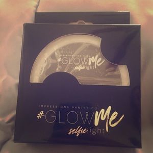 New Impressions Selfie Light