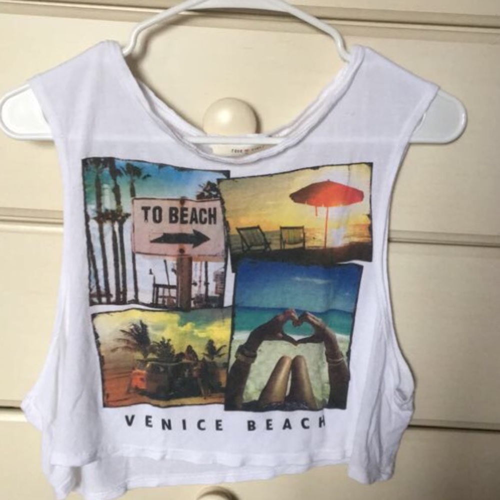 Muscle tee crop top
