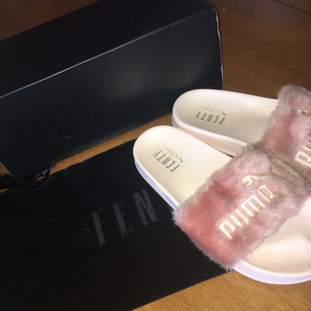 Rihanna Fenty slides