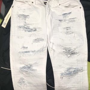 White cult jeans