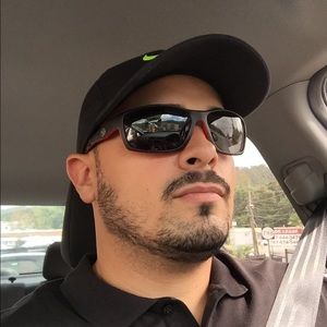 Meet your Posher, Manuel