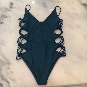 KAOHS Rio one piece in Fiji