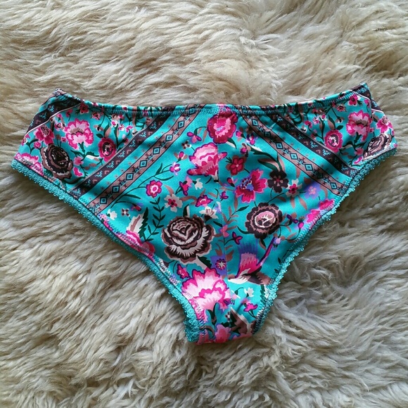 曆 NWT Spell & the Gypsy Babushka Bloomers - Picture 2 of 3