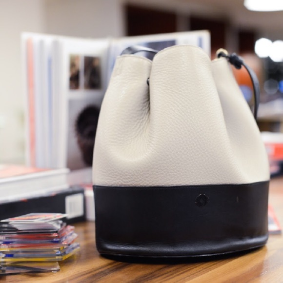 HOST PICK: Dagne Dover leather Ava bucket bag. - Picture 2 of 3