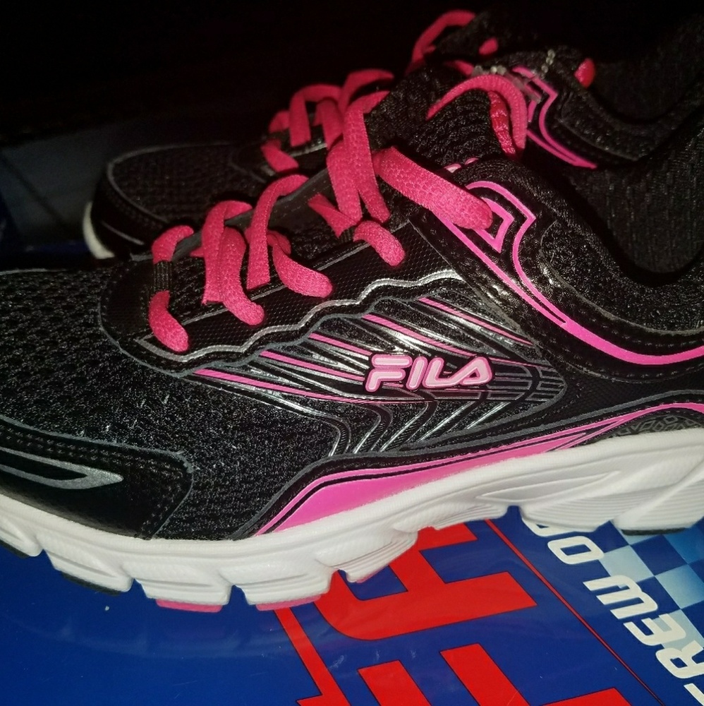 Fila girls tennies shoes