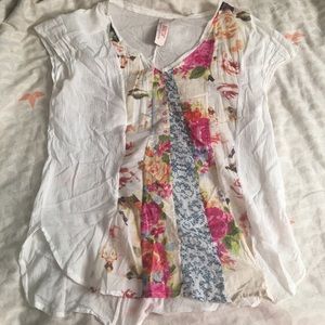 Linen cap sleeve floral top