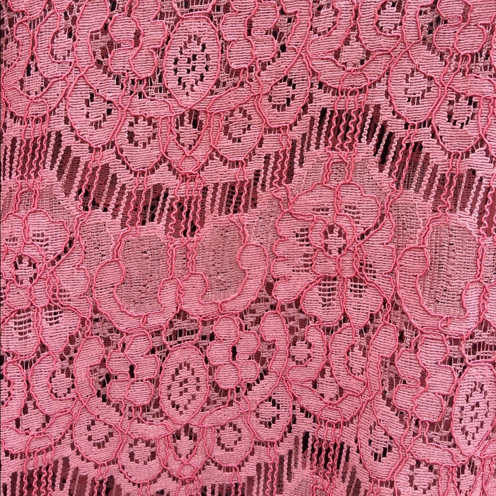 ❗️SOLD❗️Lace Blouse - Picture 2 of 5