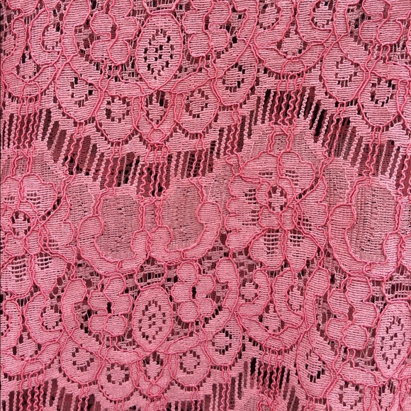 ❗️SOLD❗️Lace Blouse - Picture 2 of 5