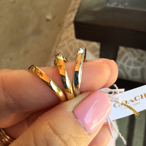 π Coach Ring Set π - Picture 4 of 5