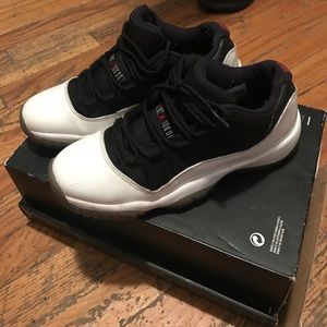 Air Jordan 11 low