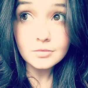 Meet your Posher, Maia