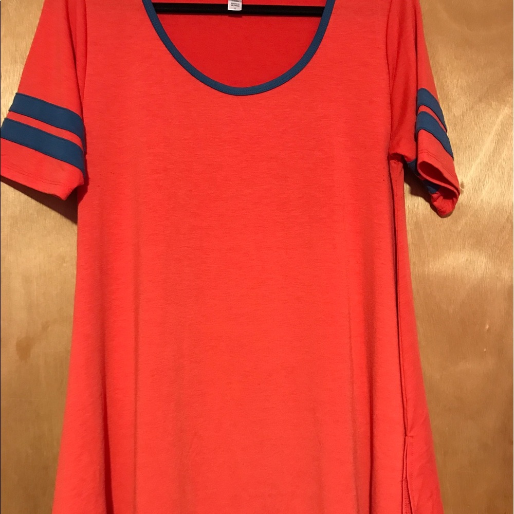Lularoe perfect tee