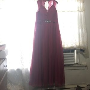 A-Line Floor-Length Crystal Lace Evening Dress