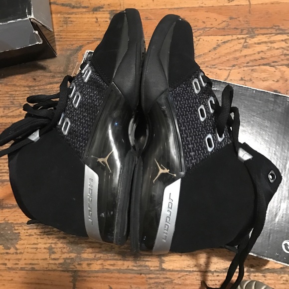 Air Jordan 17 - Picture 3 of 5