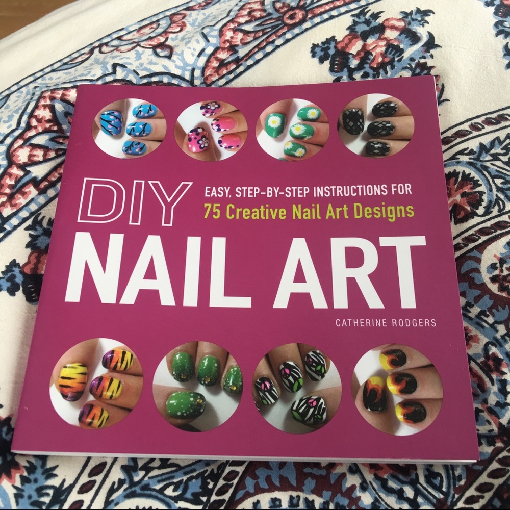 Nail Art Book