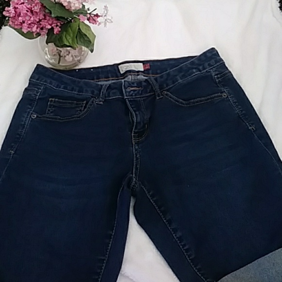 Shorts - Picture 3 of 4