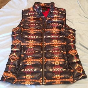 Ariat vest