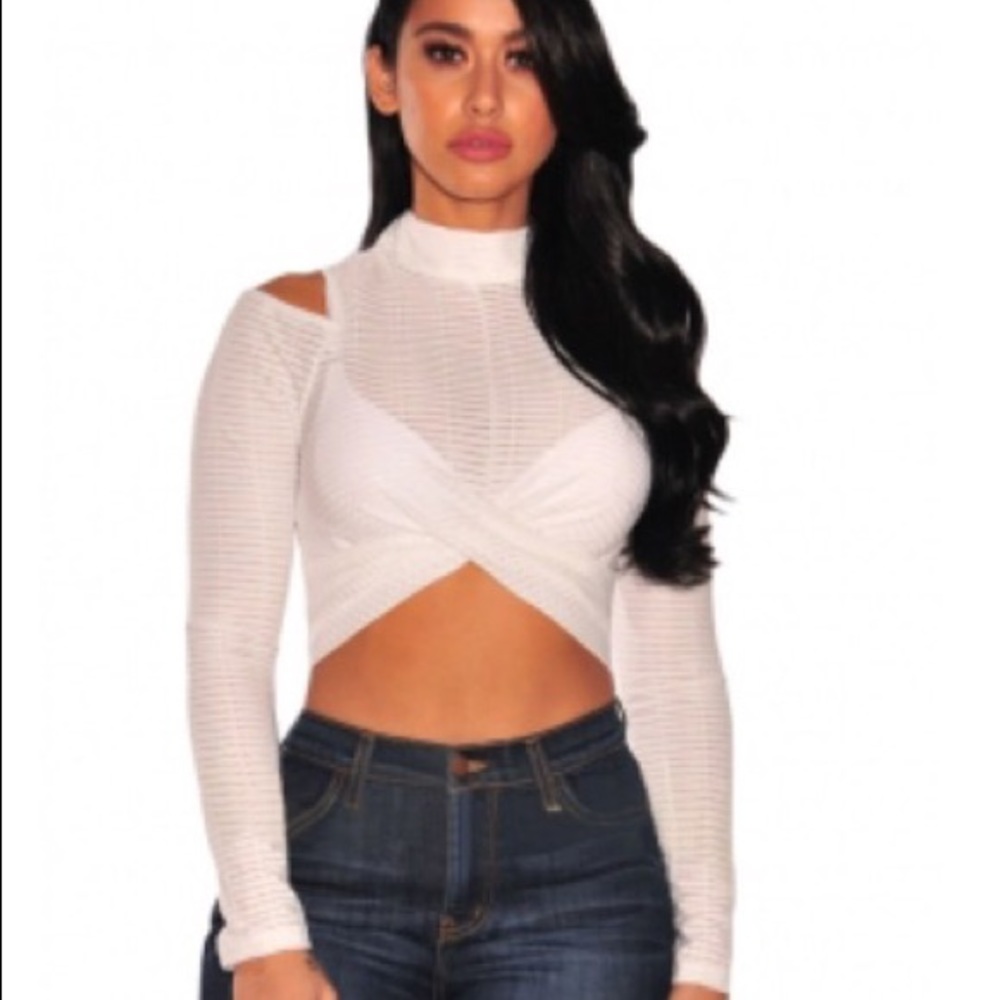 Small crop top⭐️