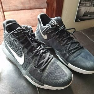 Nike Kyrie 3 "Black Ice"