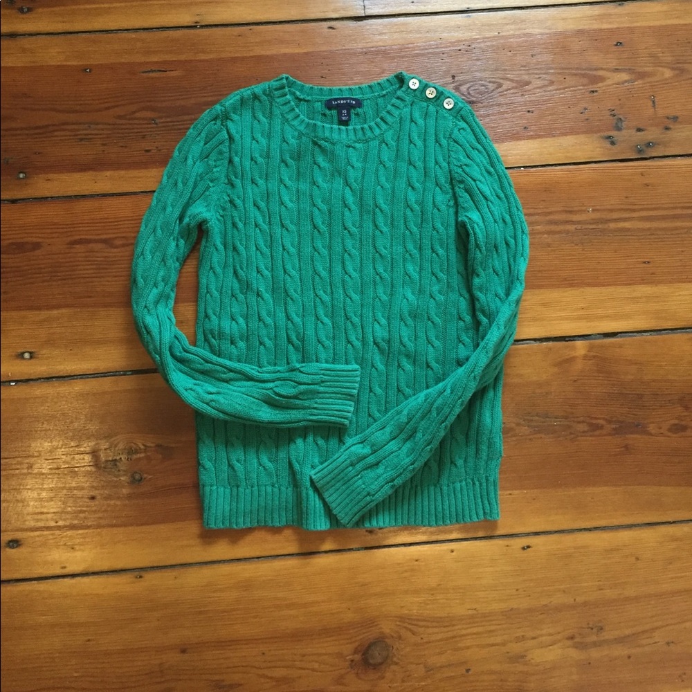 Green cable-knit sweater!