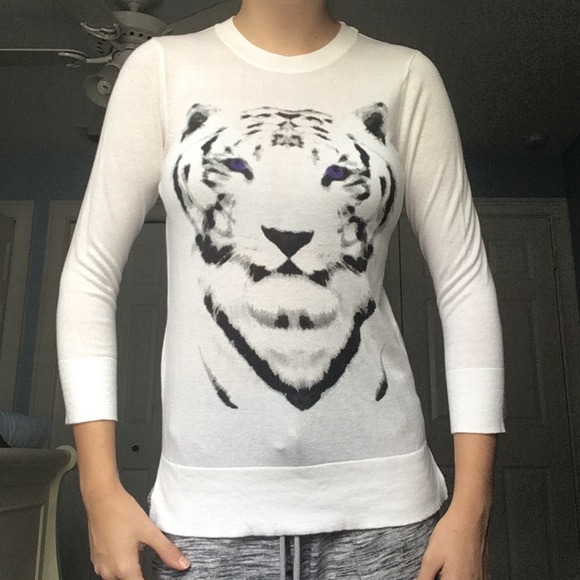 The Limited Tiger Sweater - Picture 1 of 4