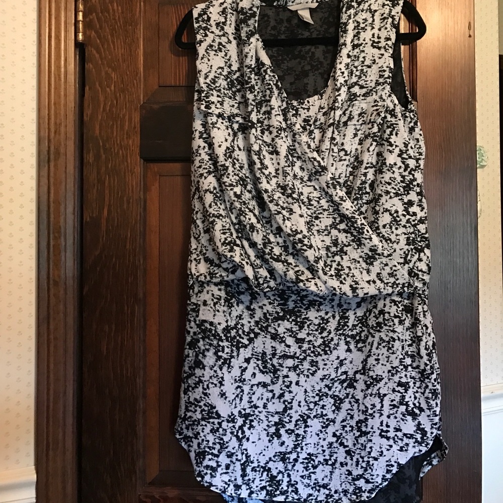 Gray and white flowy dress