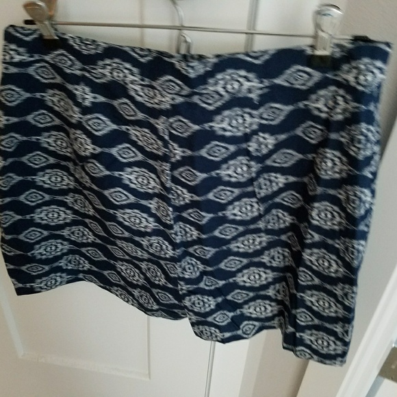 Olive and Oak skort - Picture 2 of 3