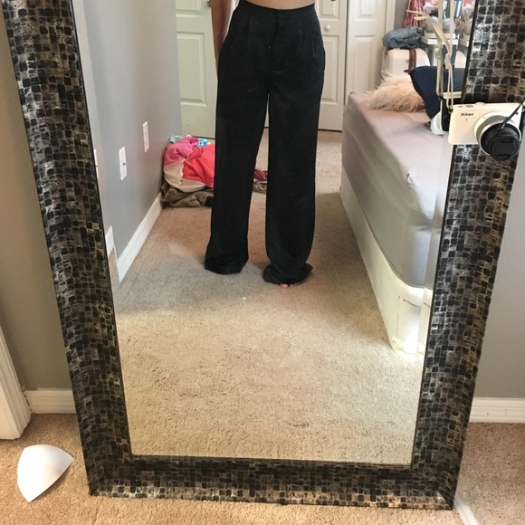 Misguided high waisted black satin pants - Picture 3 of 3
