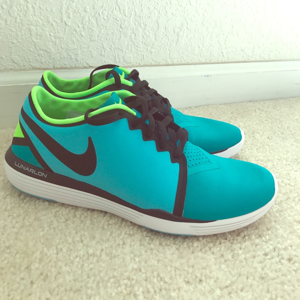 Nike with Lunarlon Technology