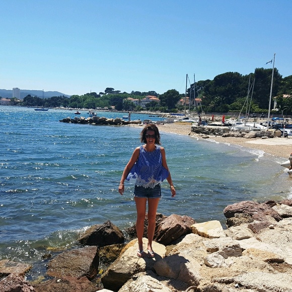 Meet your Posher, Raphaelle - Picture 2 of 2