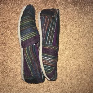 Multicolored Toms