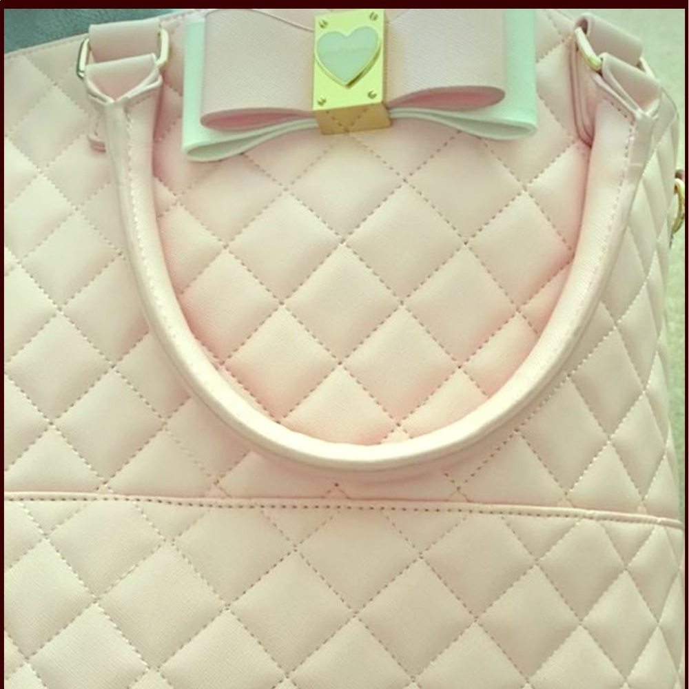 Betsy Johnson hand bag