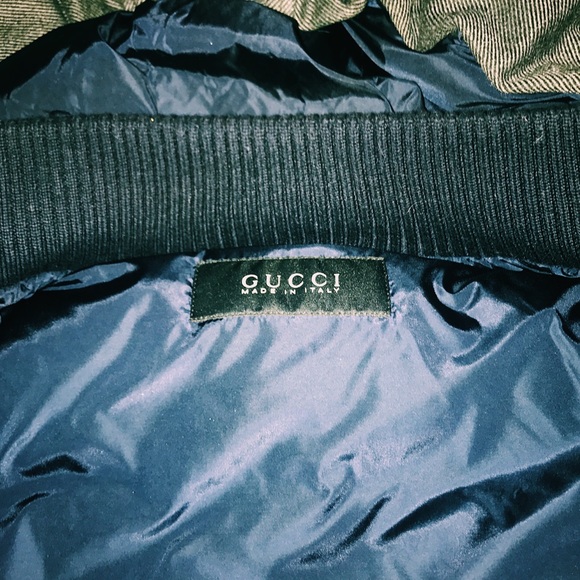 Size 56 Gucci hoodie vest