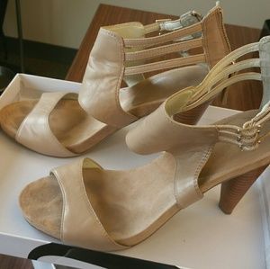 Nine West leather sandals size nine...gently used