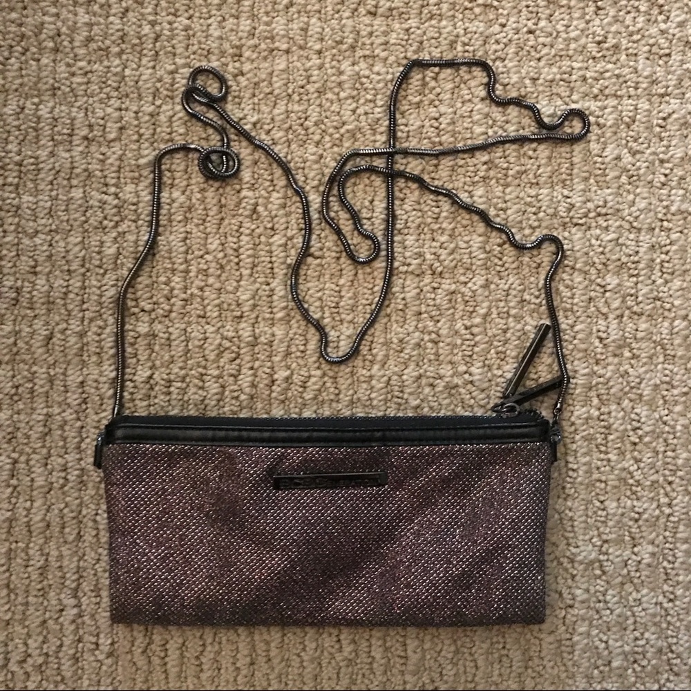NEW BCBGENERATION SILVER SPARKLE CROSSBODY BAG