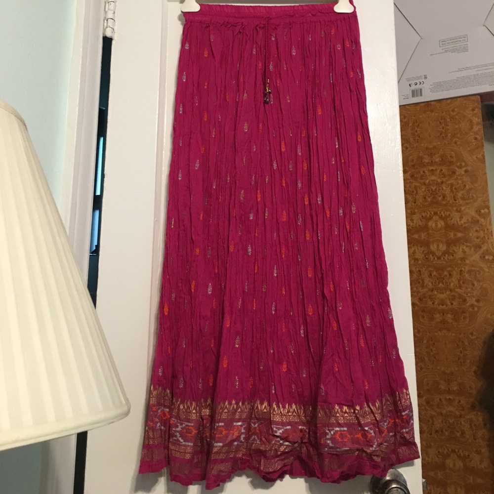 NWOT 100% cotton skirt fits XS to M