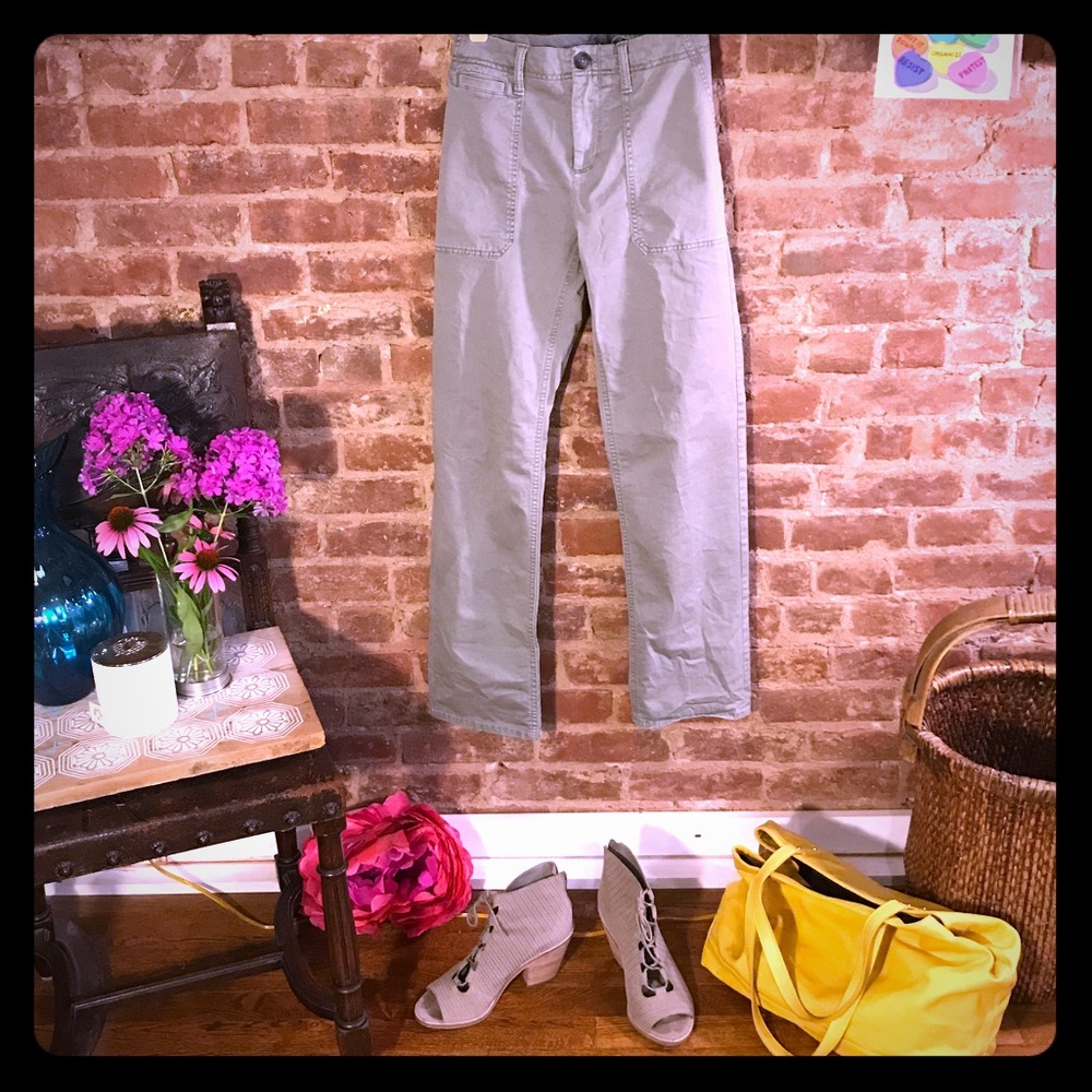 EUC Banana Republic Boyfriend Chinos