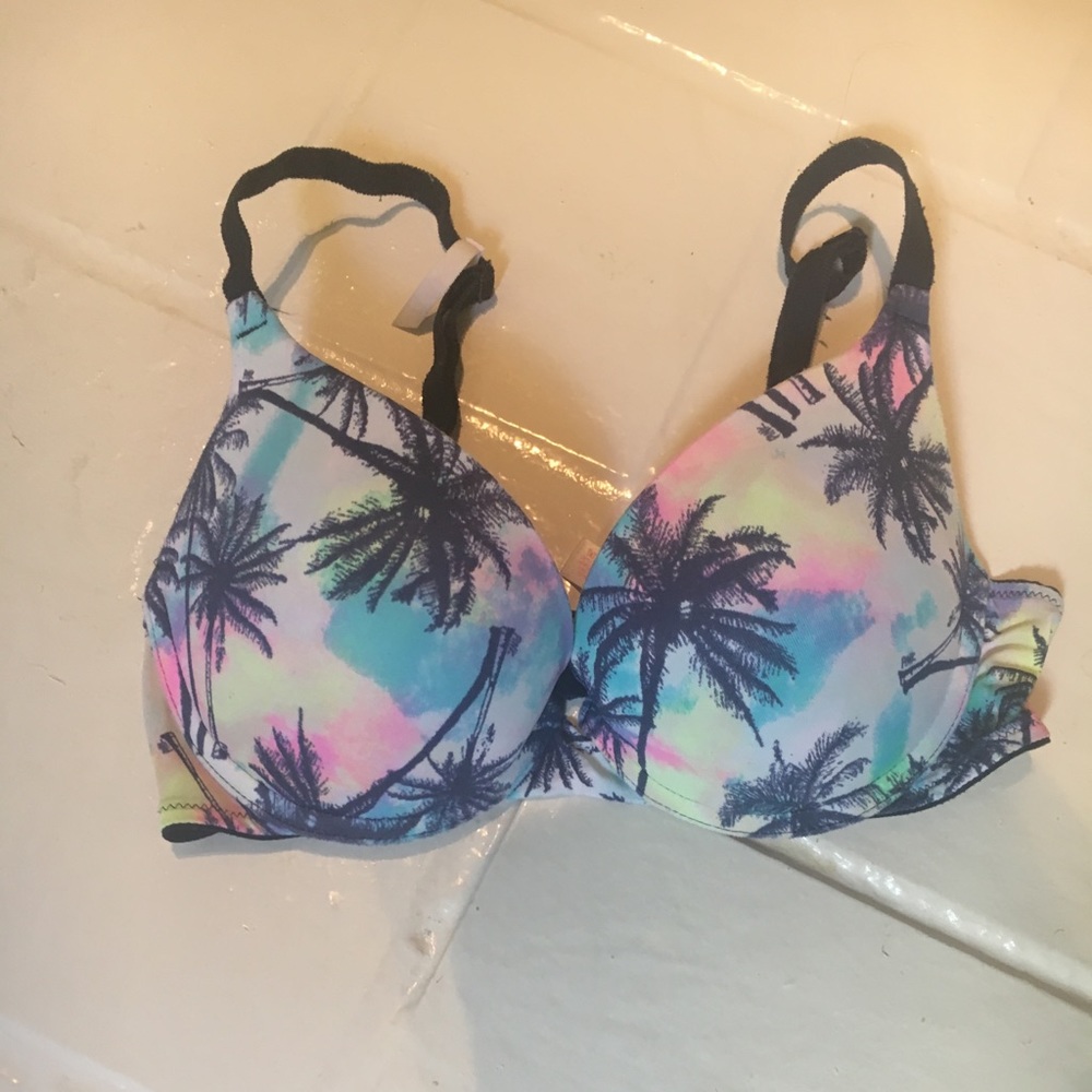 Victoria's Secret PINK push- up bra