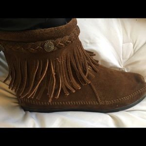 Women's Minnetonka Brown Zip Boot