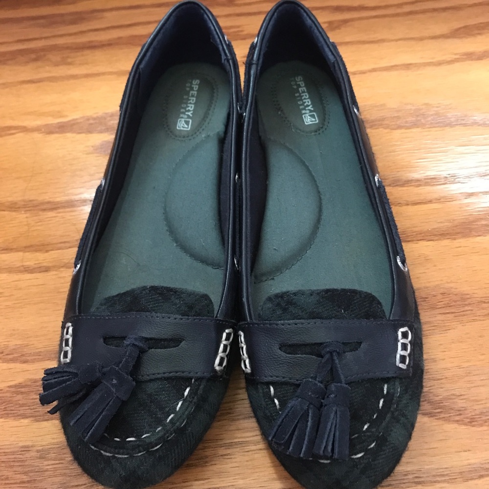 Sperry Topsider flats