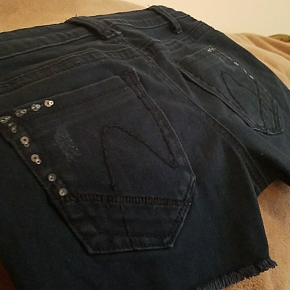 Blue jean shorts - Picture 3 of 3