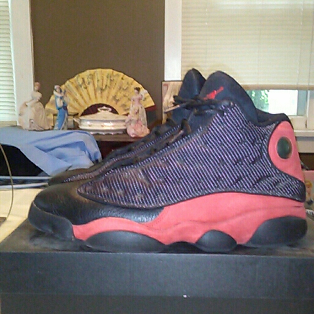 Mens Jordan retro 13 bred size 10